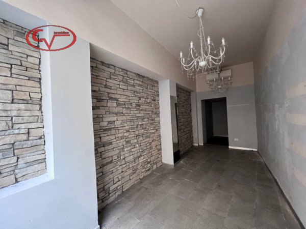 locale commerciale in affitto a Montevarchi
