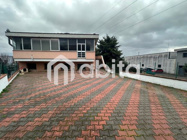 ufficio in affitto a Montevarchi