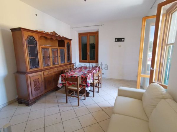 appartamento in affitto a Montevarchi in zona Levane