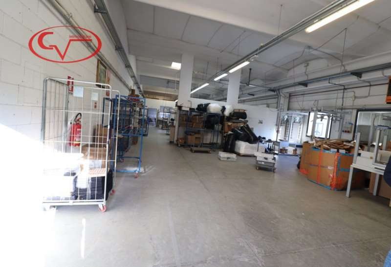 negozio in affitto a Montevarchi in zona Levane
