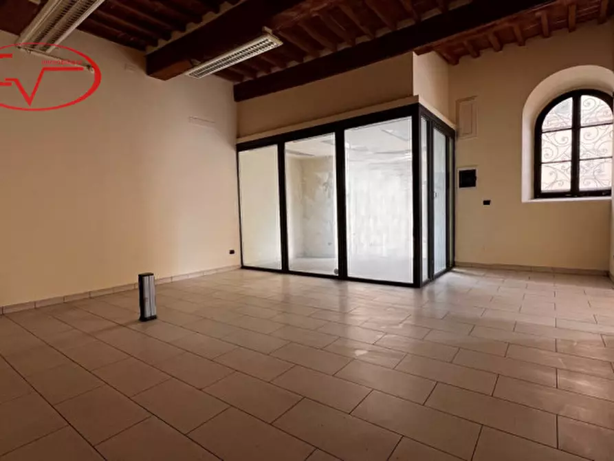 negozio in affitto a Montevarchi