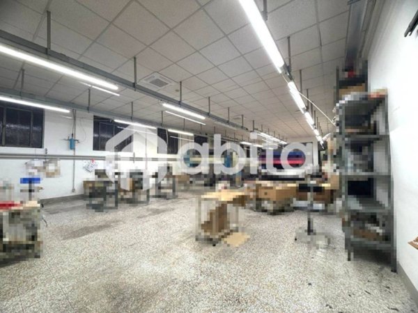 locale commerciale in affitto a Montevarchi in zona Levane