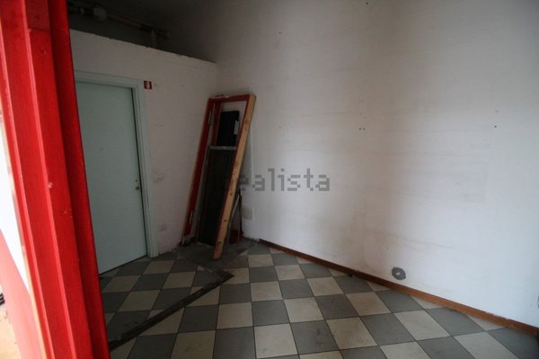 locale di sgombero in affitto a Montevarchi