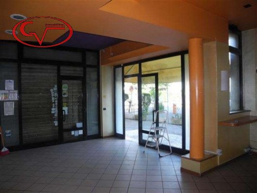locale commerciale in affitto a Montevarchi
