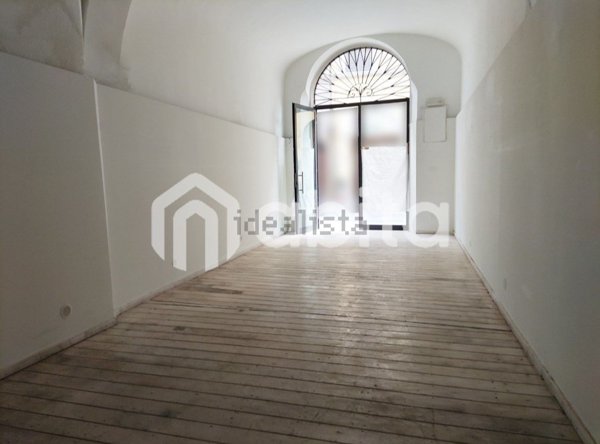 locale commerciale in affitto a Montevarchi
