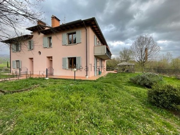 appartamento in affitto a Poppi in zona Porrena