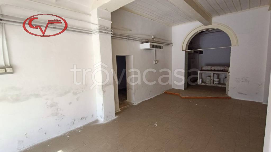 negozio in affitto a San Giovanni Valdarno