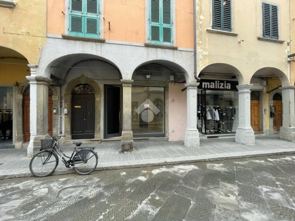 negozio in affitto a San Giovanni Valdarno