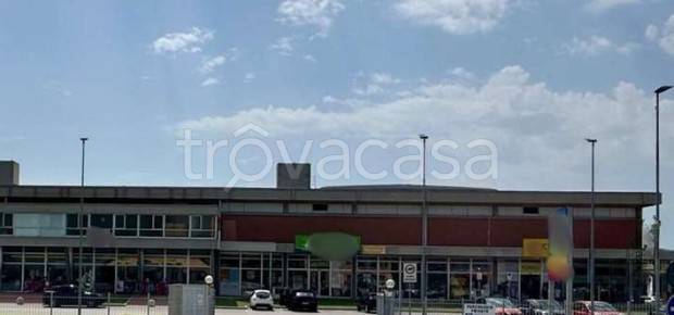 negozio in affitto a San Giovanni Valdarno