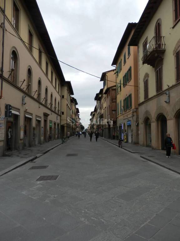 negozio in affitto a San Giovanni Valdarno