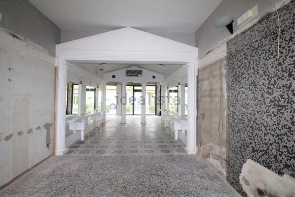 locale commerciale in affitto a San Giovanni Valdarno