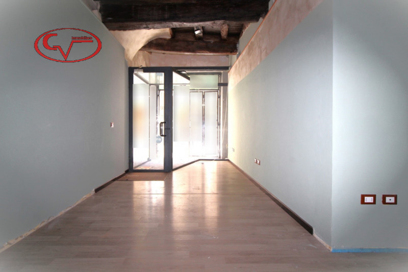 negozio in affitto a San Giovanni Valdarno