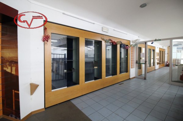 negozio in affitto a San Giovanni Valdarno