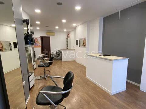 negozio in affitto a San Giovanni Valdarno