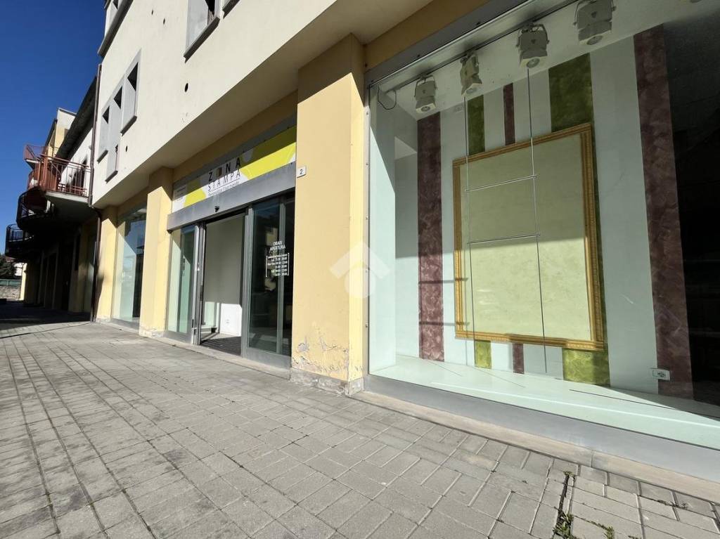 negozio in affitto a Sansepolcro