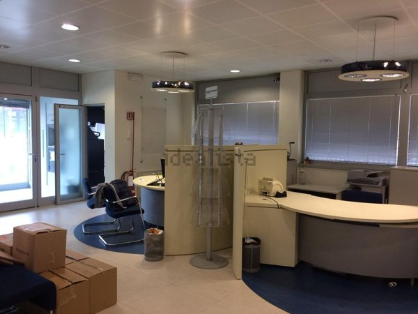 locale commerciale in affitto a Sansepolcro