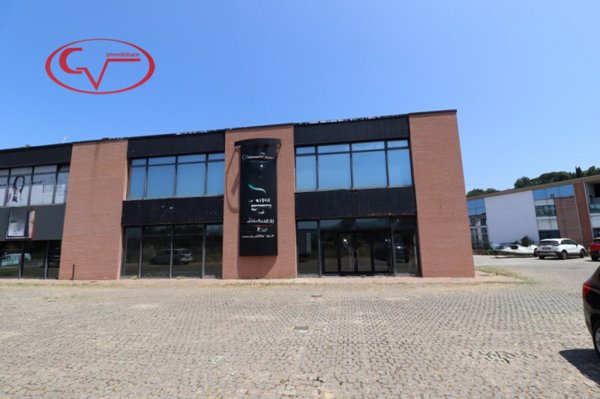 negozio in affitto a Terranuova Bracciolini