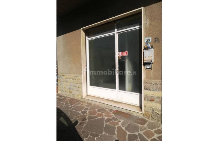 locale di sgombero in affitto a Castelfranco Piandiscò