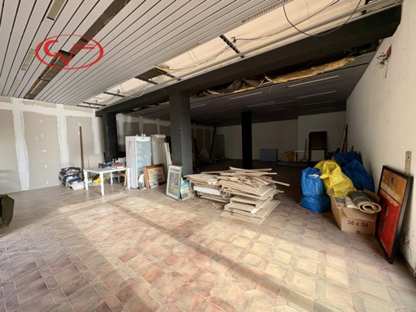 negozio in affitto a Castelfranco Piandiscò in zona Castelfranco di Sopra