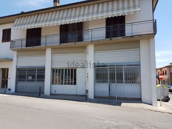 locale di sgombero in affitto a Castelfranco Piandiscò
