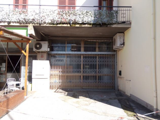 locale commerciale in affitto a Castelfranco Piandiscò