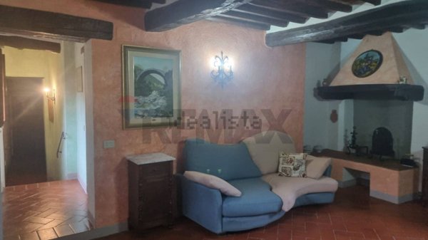 casa indipendente a Castelfranco Piandiscò in zona Castelfranco di Sopra