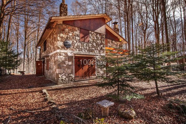 appartamento in affitto ad Abbadia San Salvatore in zona Rifugio Amiatino