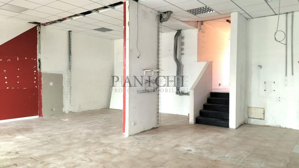 negozio in affitto ad Asciano