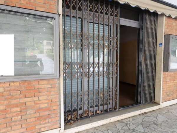 negozio in affitto a Chianciano Terme