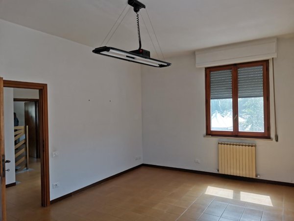 ufficio in affitto a Colle di Val d'Elsa