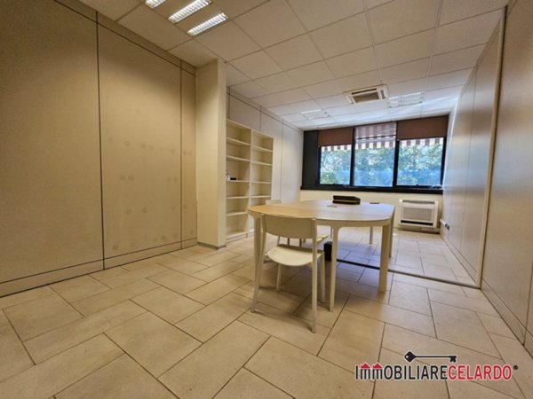 ufficio in affitto a Colle di Val d'Elsa