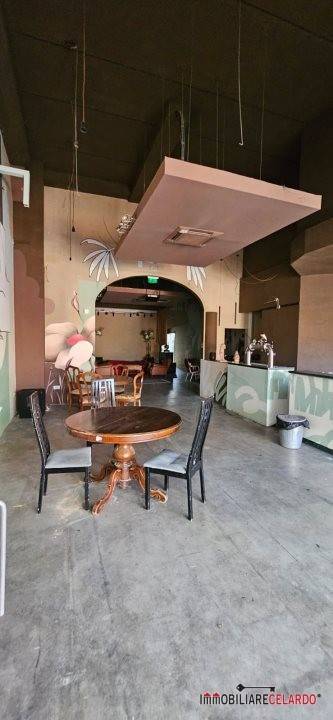 negozio in affitto a Colle di Val d'Elsa