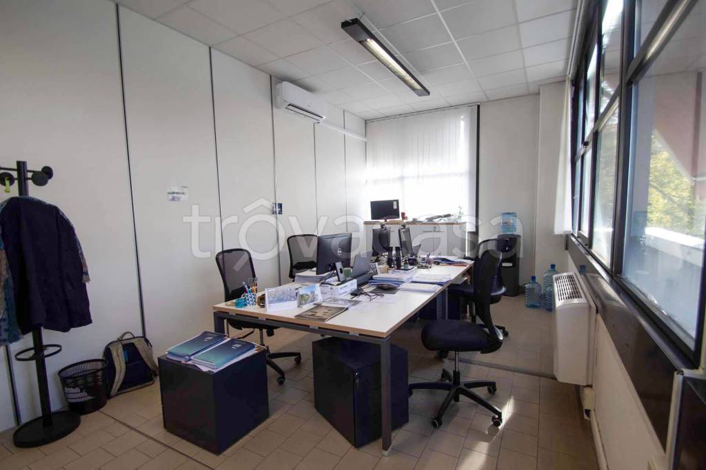 ufficio in affitto a Monteriggioni in zona Belverde