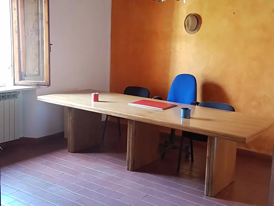 ufficio in affitto a Monteriggioni in zona Castellina Scalo