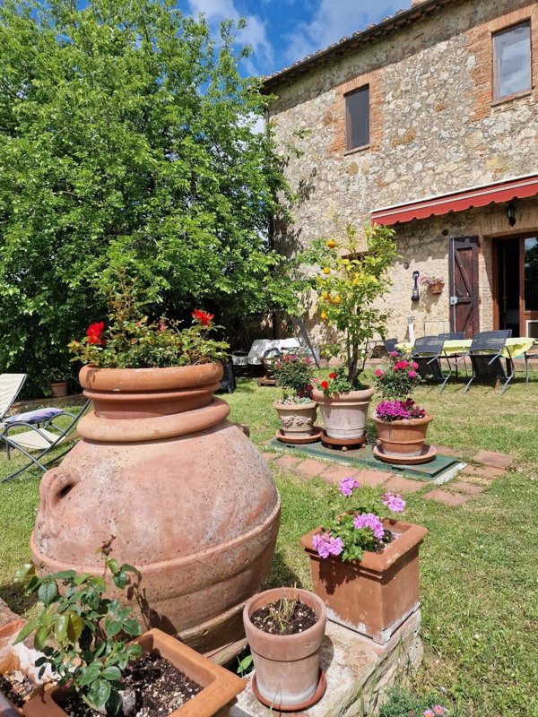 casale in affitto a Monteroni d'Arbia in zona Radi