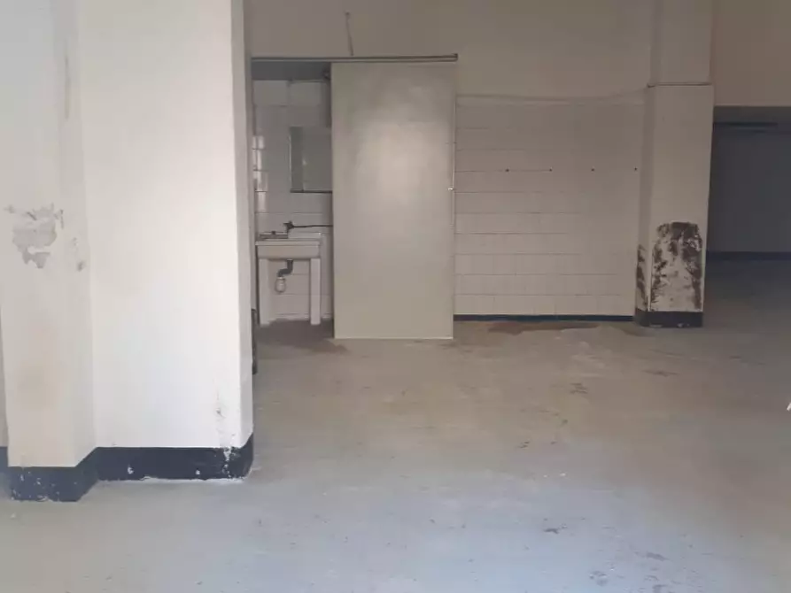 locale di sgombero in affitto a Poggibonsi