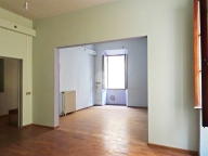negozio in affitto a Poggibonsi in zona Centro Storico