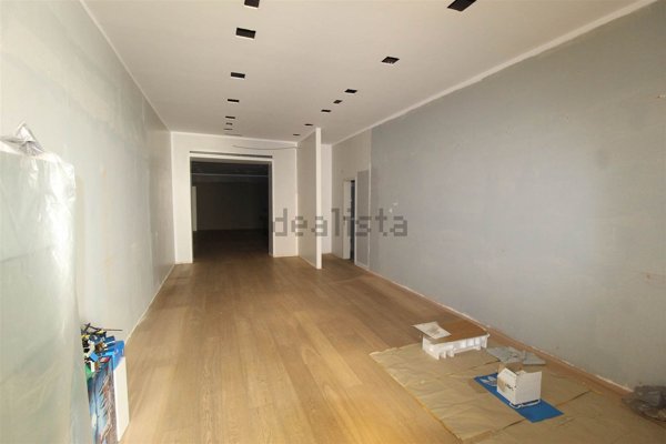 locale commerciale in affitto a Poggibonsi in zona Centro Storico