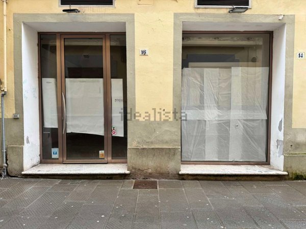 locale commerciale in affitto a Poggibonsi