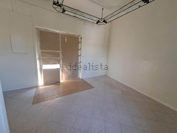 locale commerciale in affitto a Poggibonsi in zona Centro Storico