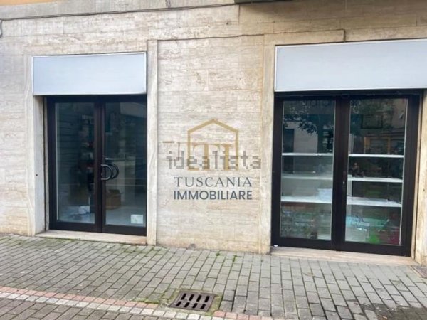 locale commerciale in affitto a Poggibonsi in zona Borgaccio