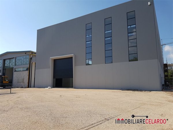 capannone in affitto a Poggibonsi in zona Bellavista
