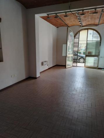 negozio in affitto a Poggibonsi