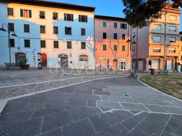 negozio in affitto a Poggibonsi