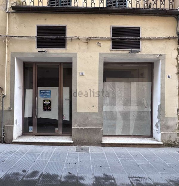 locale commerciale in affitto a Poggibonsi in zona Centro Storico