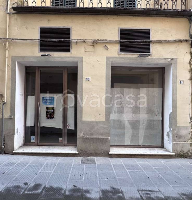 negozio in affitto a Poggibonsi in zona Centro Storico