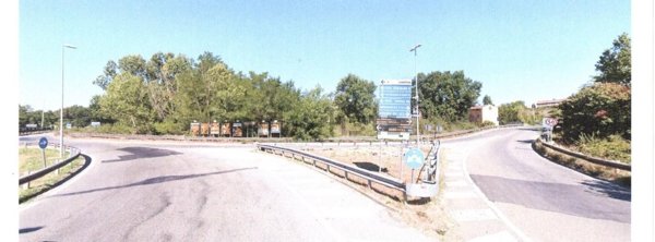 capannone in affitto a Poggibonsi in zona Campomaggio