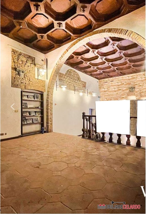 locale di sgombero in affitto a San Gimignano