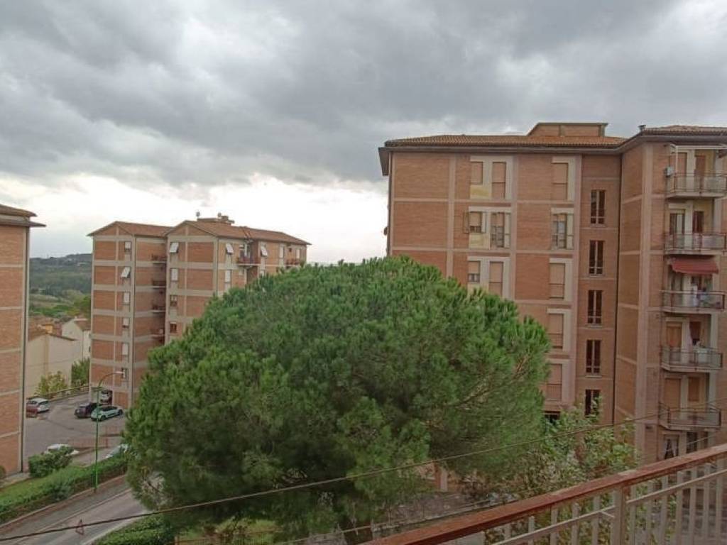 appartamento in affitto a Siena in zona San Miniato