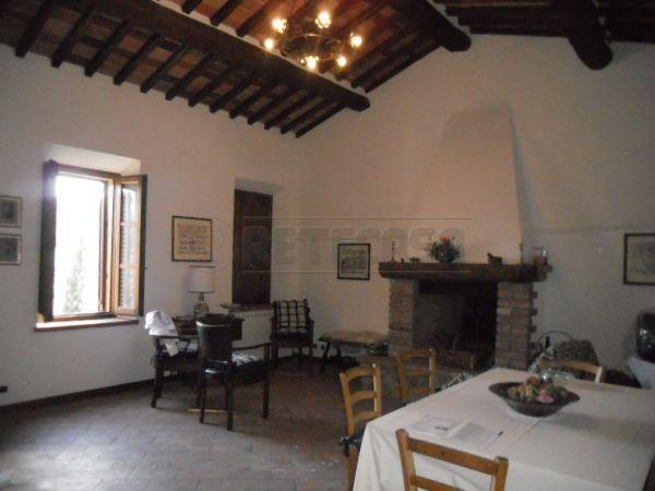 casa indipendente in affitto a Siena